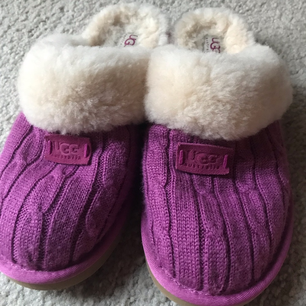 Ugg knit slippers